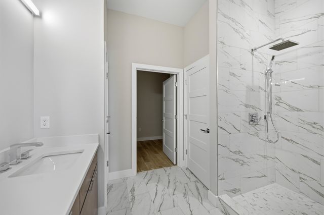 100 W 13th Street, Newport, KY 41071