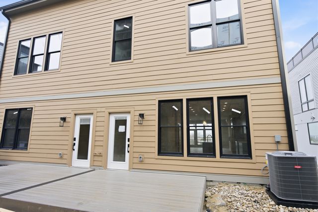 100 W 13th Street, Newport, KY 41071