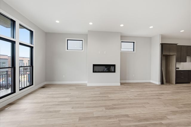 100 W 13th Street, Newport, KY 41071