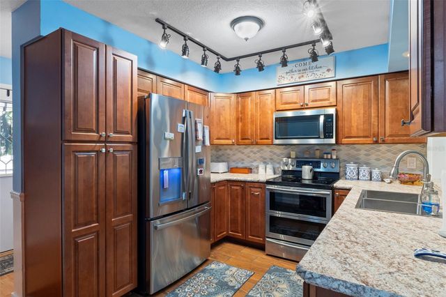 9066 N GOLFVIEW DRIVE, Citrus Springs, FL 34434