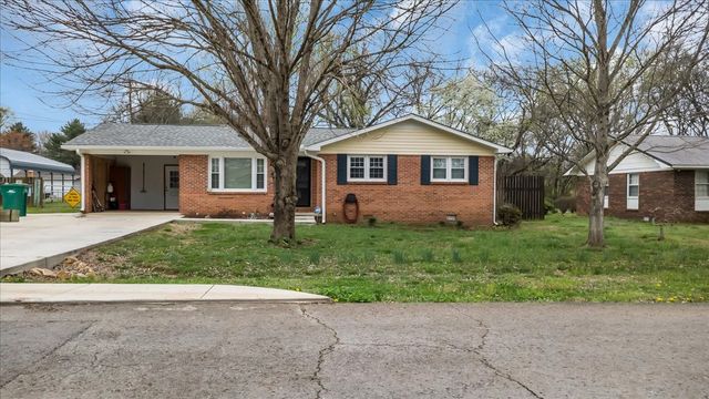 102 Edgewater Dr, Winchester, TN 37398