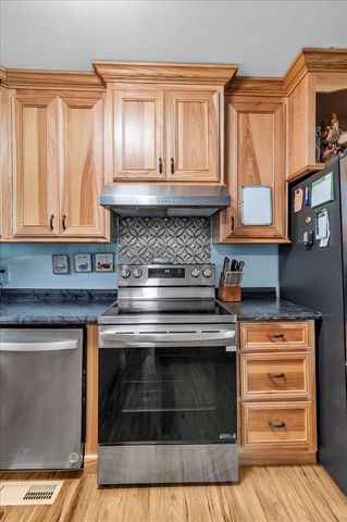 102 Edgewater Dr, Winchester, TN 37398