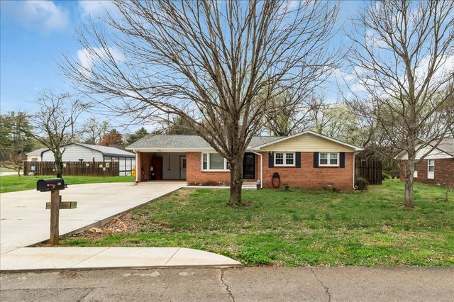 102 Edgewater Dr, Winchester, TN 37398