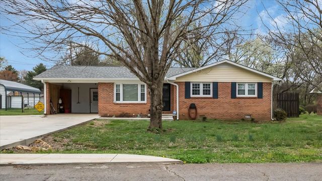 102 Edgewater Dr, Winchester, TN 37398