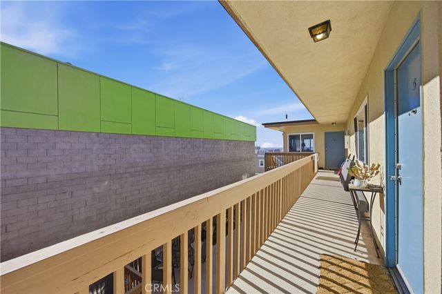 2121 Pacific Coast Highway, Hermosa Beach, CA 90254