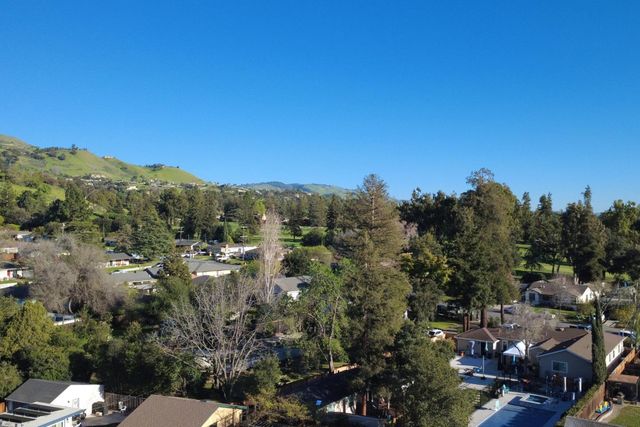4034 Holly Drive, San Jose, CA 95127