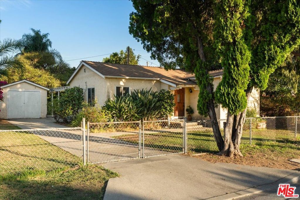 2548 Casitas Avenue, Altadena, CA 91001 — photo 3