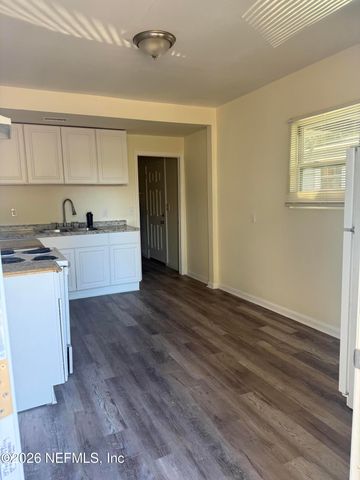 4692 PORTSMOUTH Avenue, Jacksonville, FL 32208