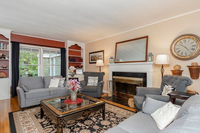 719 NW 3rd Street, Grants Pass, OR 97526