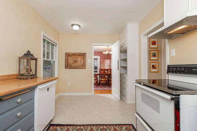 719 NW 3rd Street, Grants Pass, OR 97526