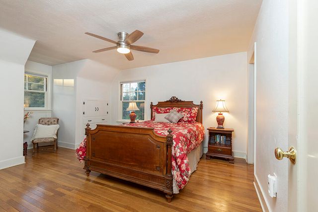 719 NW 3rd Street, Grants Pass, OR 97526