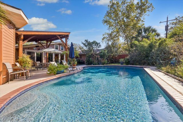 3009 McElroy DR, Austin, TX 78757