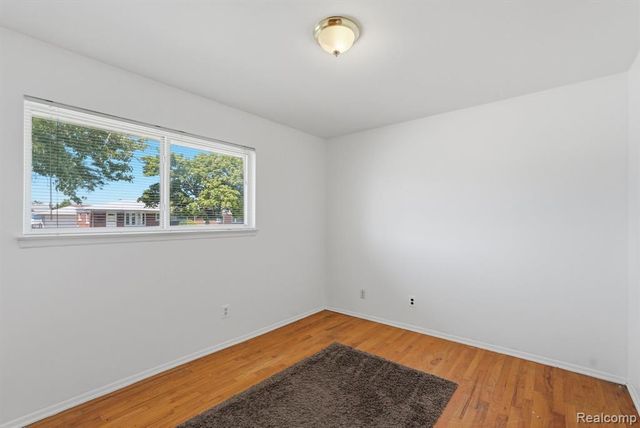 25060 Koontz Street, Roseville, MI 48066