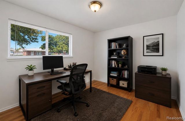 25060 Koontz Street, Roseville, MI 48066