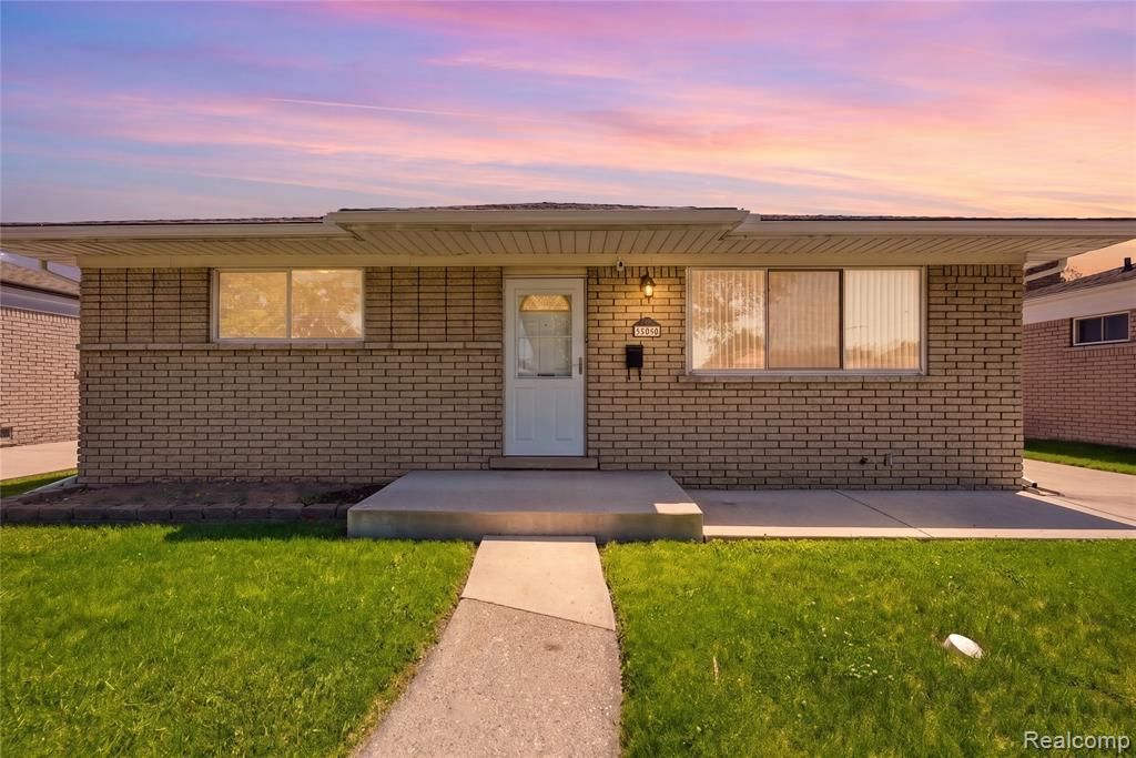 25060 Koontz Street, Roseville, MI 48066