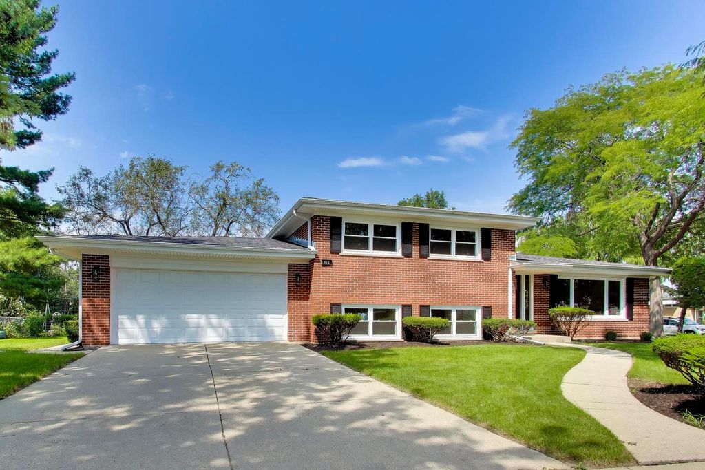 910 E Kimber Lane, Arlington Heights, IL 60005 — photo 2