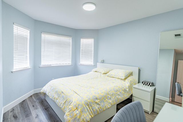 2322 E Revere Road, Fresno, CA 93720