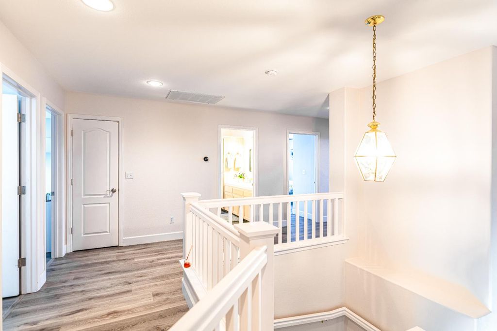 Image 19 of property listing at 2322 E Revere Road, Fresno, CA 93720