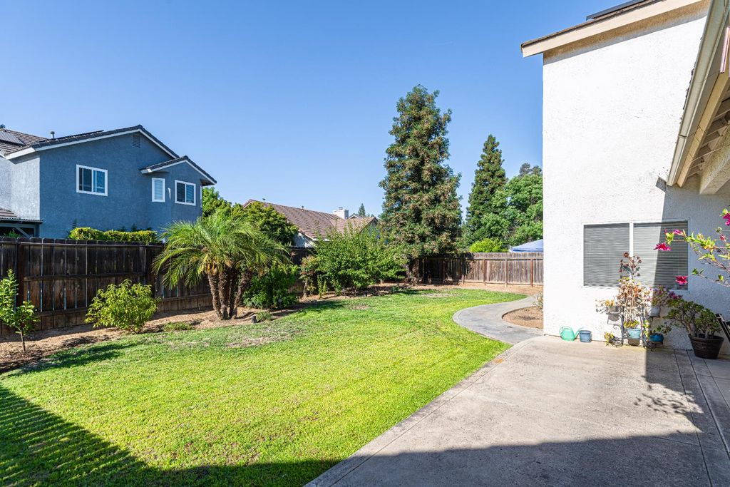 Image 31 of property listing at 2322 E Revere Road, Fresno, CA 93720