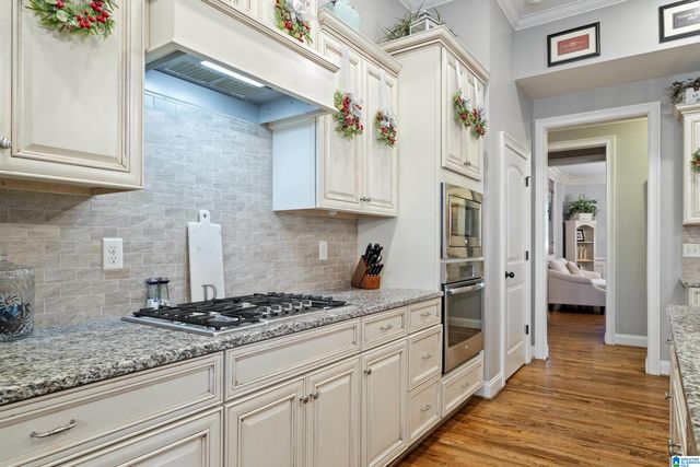 2012 HIGHLAND VILLAGE BEND, Birmingham, AL 35242