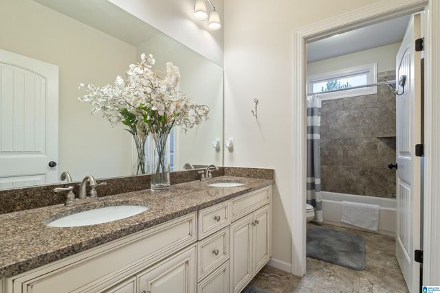 2012 HIGHLAND VILLAGE BEND, Birmingham, AL 35242