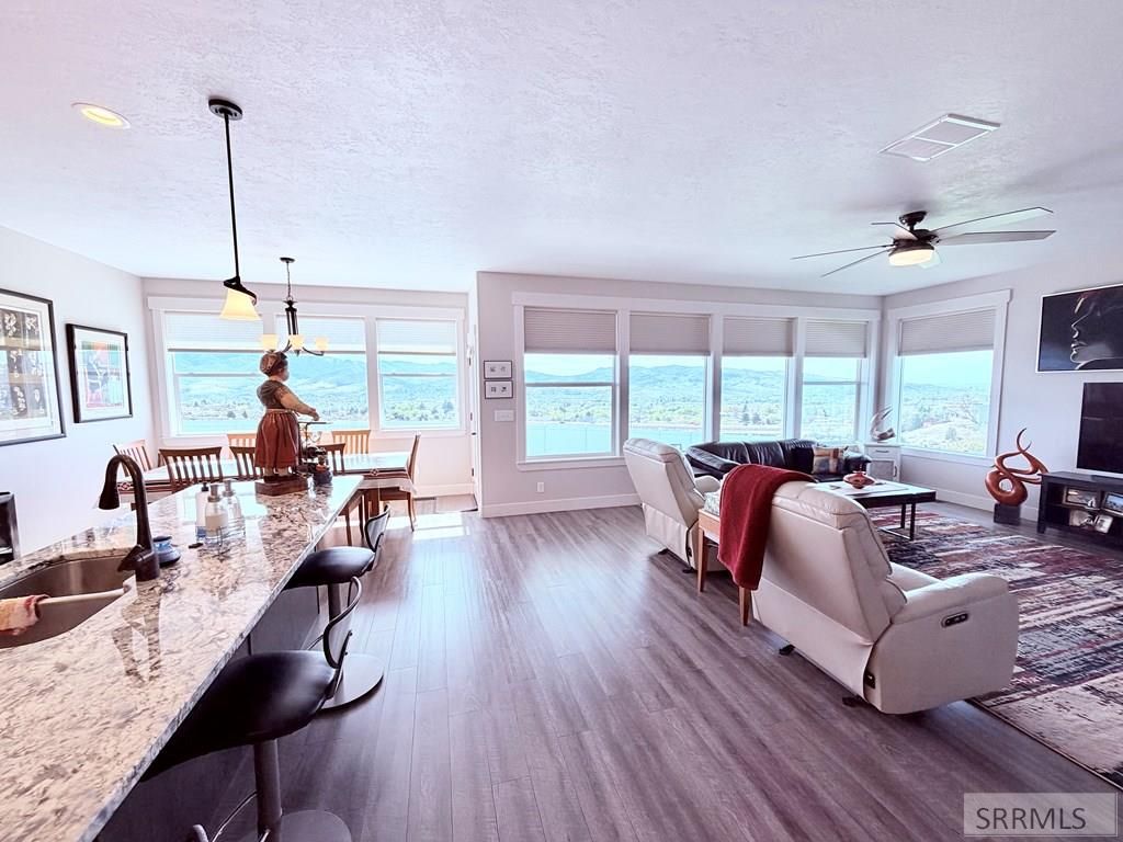 Image 11 of property listing at 805 Lucille, Pocatello, ID 83201