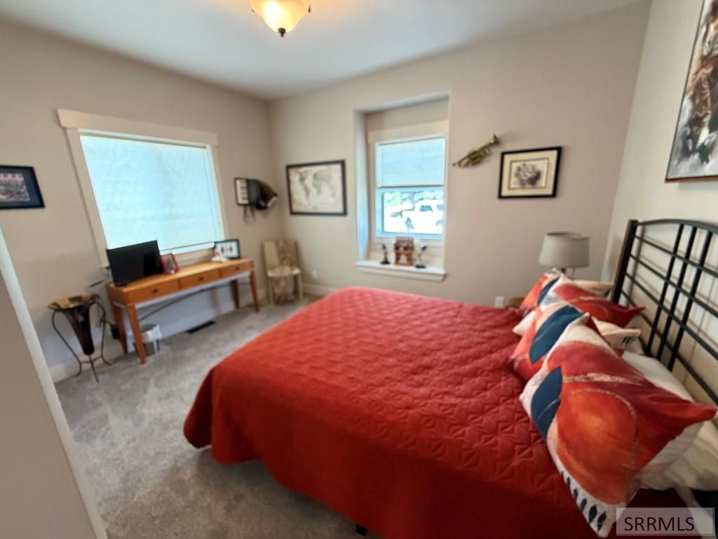 Image 4 of property listing at 805 Lucille, Pocatello, ID 83201