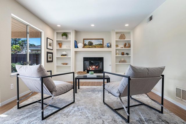 805 E Buckhill Road, Fresno, CA 93720