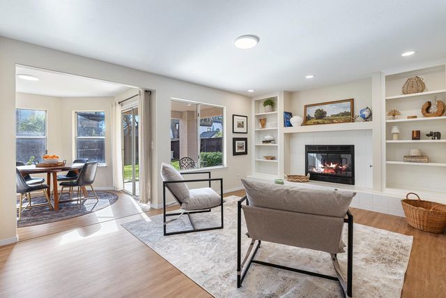 805 E Buckhill Road, Fresno, CA 93720