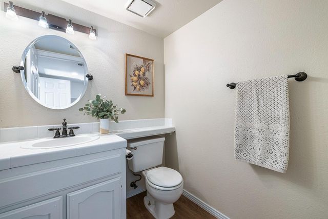 805 E Buckhill Road, Fresno, CA 93720