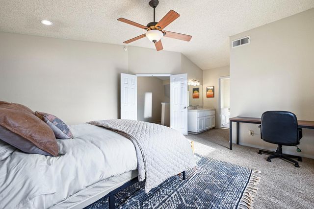 805 E Buckhill Road, Fresno, CA 93720