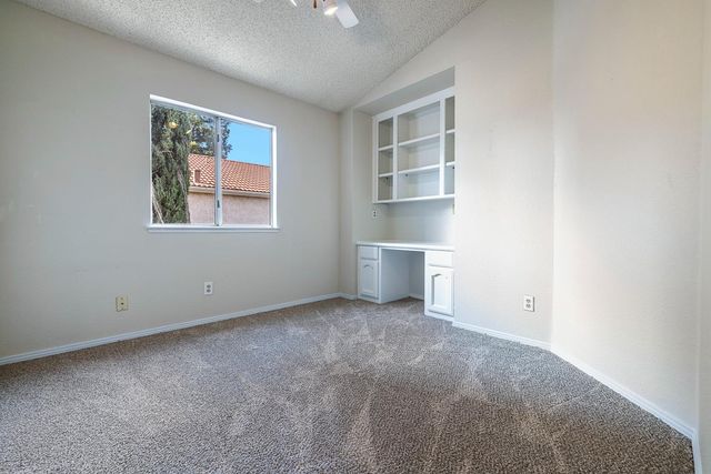 805 E Buckhill Road, Fresno, CA 93720