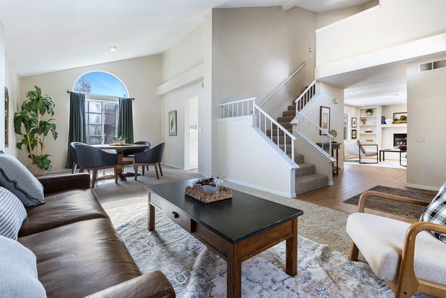 805 E Buckhill Road, Fresno, CA 93720