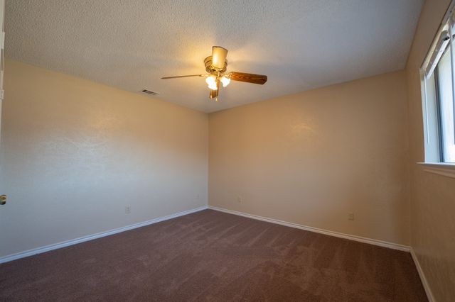 1107 Valley View Drive, Glenn Heights, TX 75154