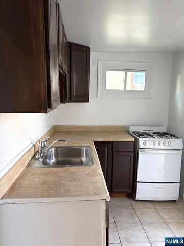 185 Hudson Street, Hackensack, NJ 07601