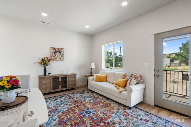 1164 Jasper Loop, Pocatello, ID 83204