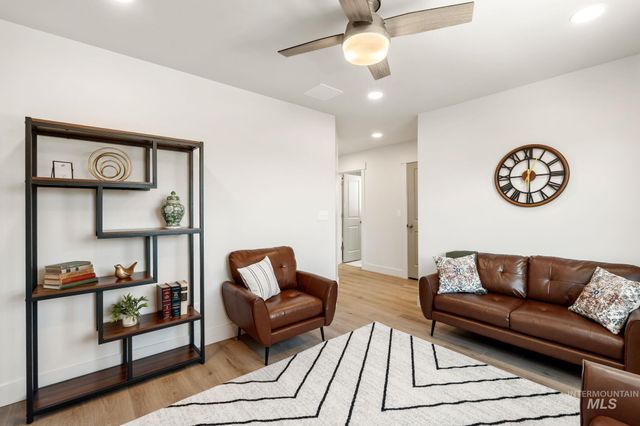 1164 Jasper Loop, Pocatello, ID 83204