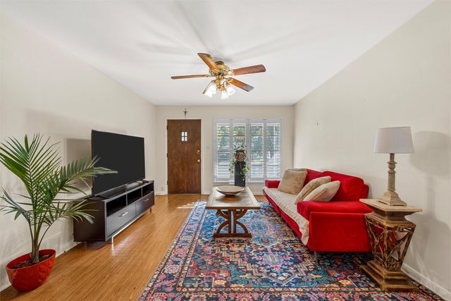 1207 N 65th Street, Waco, TX 76710