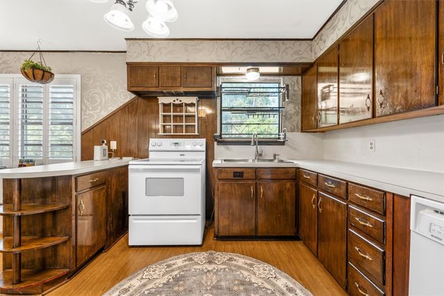 1207 N 65th Street, Waco, TX 76710