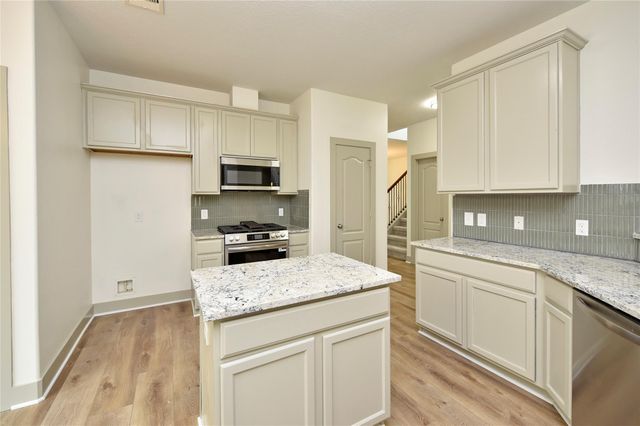 1107 Treasure Court, Baytown, TX 77521