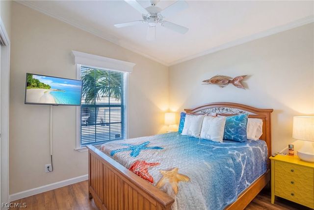 3098 Sloop LN, St James City, FL 33956