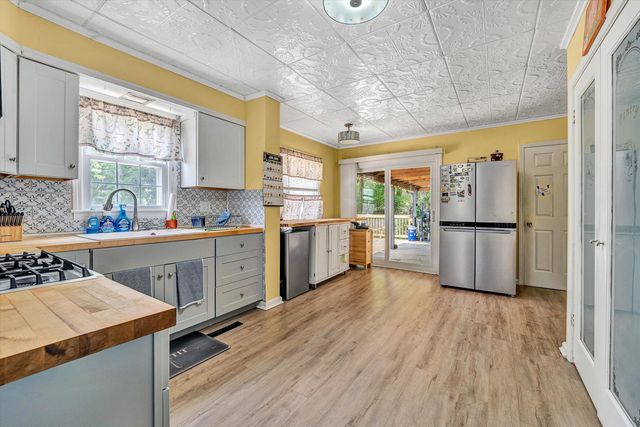 281 Cherokee Hills RD, Bassett, VA 24055