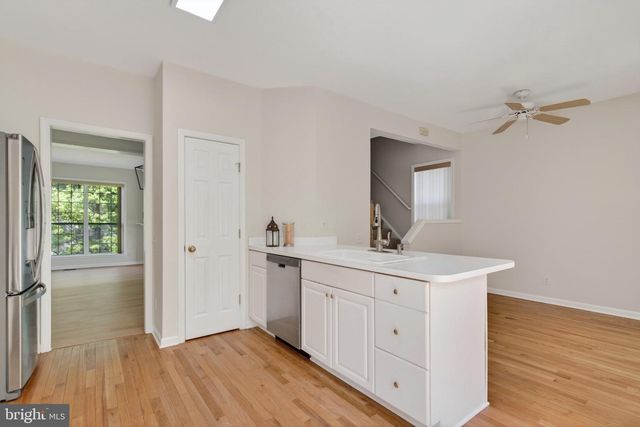 47647 SANDBANK SQ, Sterling, VA 20165