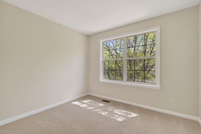 47647 SANDBANK SQ, Sterling, VA 20165