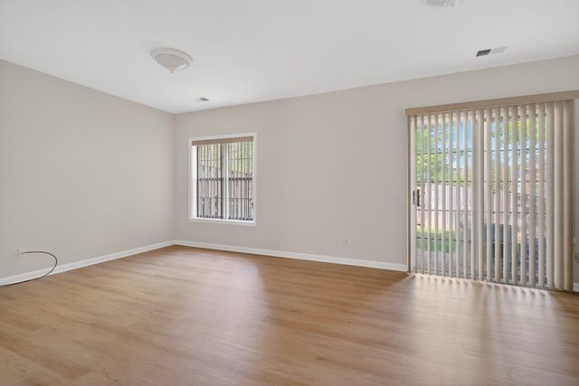 47647 SANDBANK SQ, Sterling, VA 20165