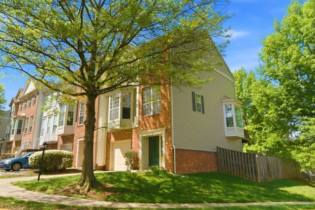 47647 SANDBANK SQ, Sterling, VA 20165