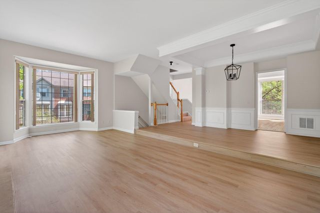 47647 SANDBANK SQ, Sterling, VA 20165