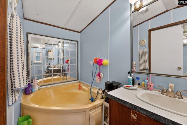 1313 Qualls Rd, Ridgeway, SC 29130