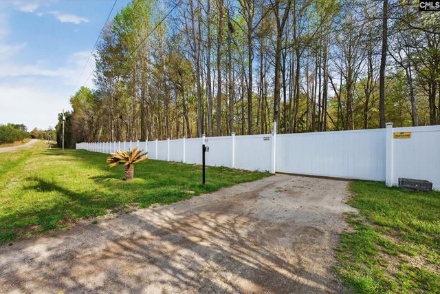 1313 Qualls Rd, Ridgeway, SC 29130