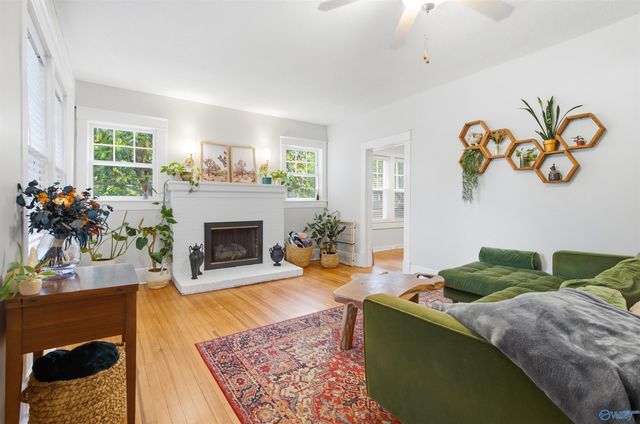 412 Gordon Drive SE, Decatur, AL 35601